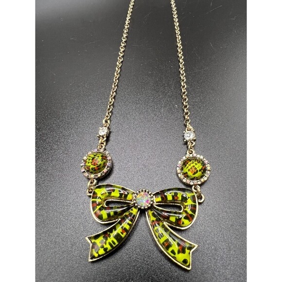 Betsey Johnson Bow Necklace - Picture 4 of 6